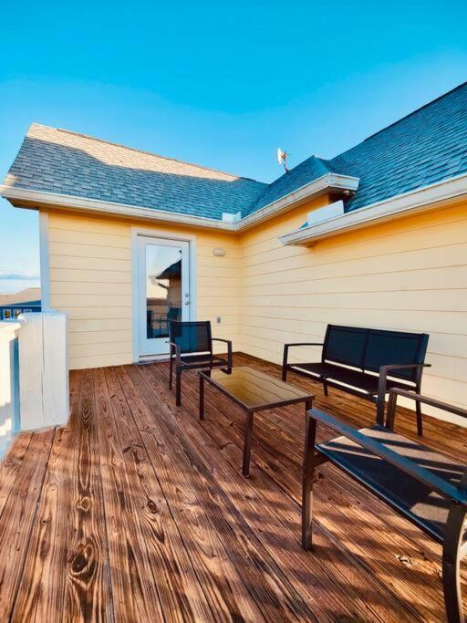Sunny Delight - Sleeps 10 - Generous Space! Bolivar Peninsula المظهر الخارجي الصورة